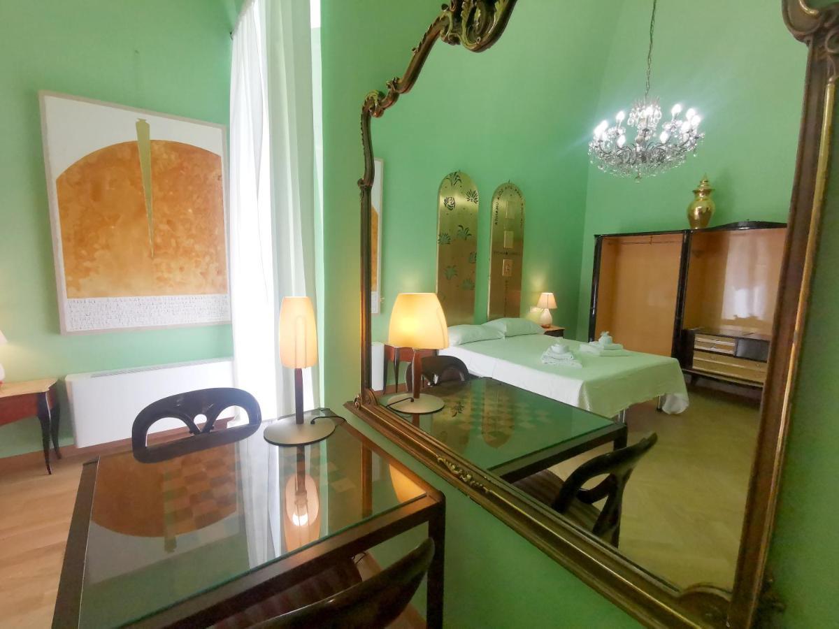 Speciale Tarshito Guesthouse Bari Exterior photo